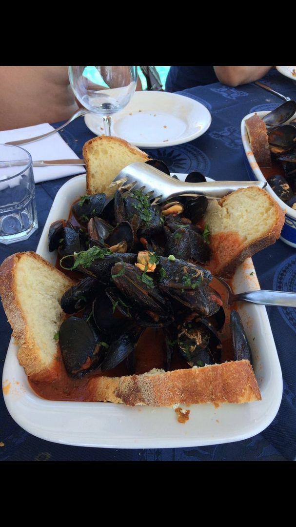Pranzo di pesce su Cassiopea